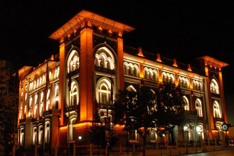 Ziraat Bankası Merkez Binası Gece